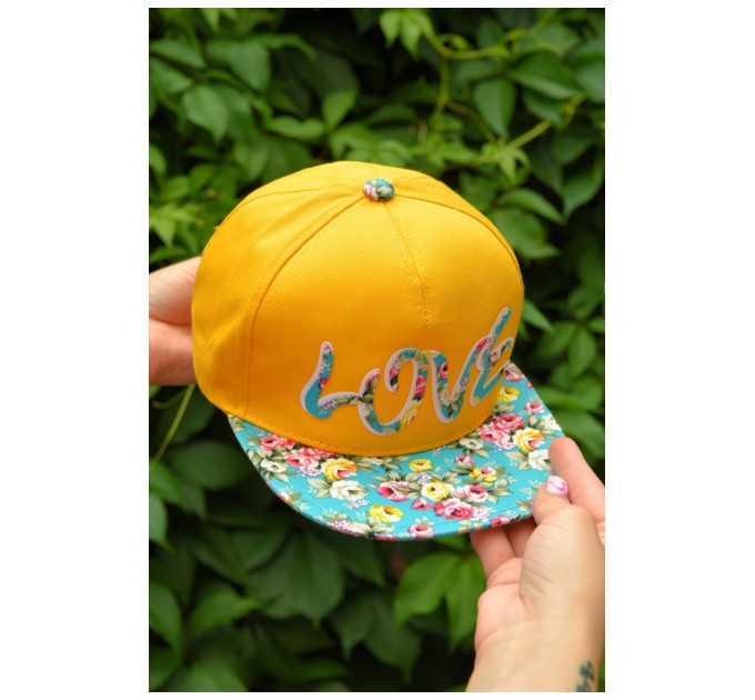 Кепка детская для девочки желтого цвета 159898L