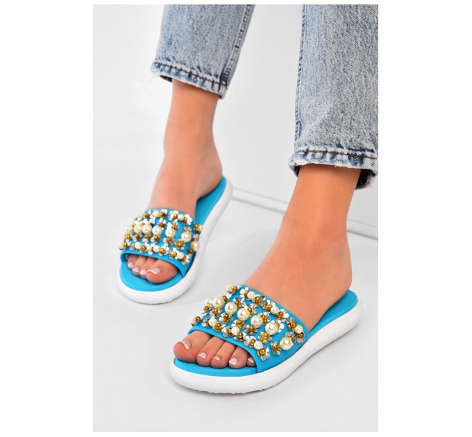 Шлепанцы женские голубого цвета с бусинами 160040L
