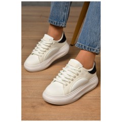 Кроссовки женские белого цвета на шнуровке 172507L