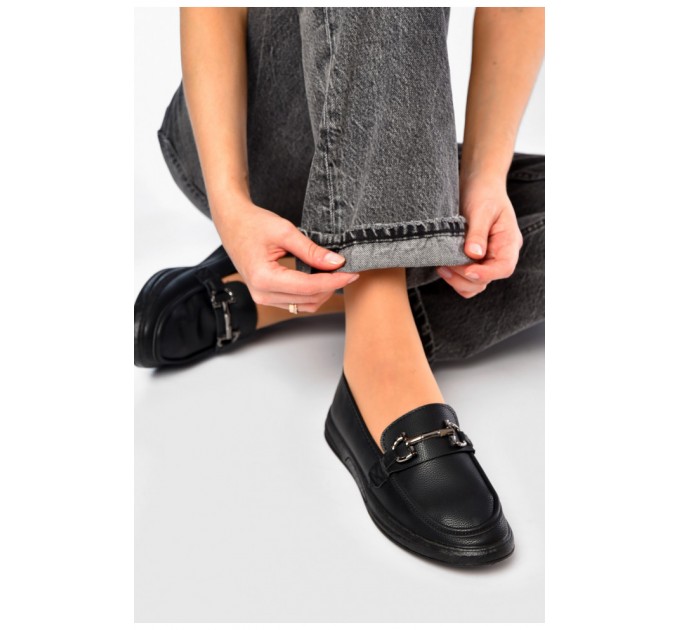 Туфлі-лофери жіночі чорного кольору 174065L