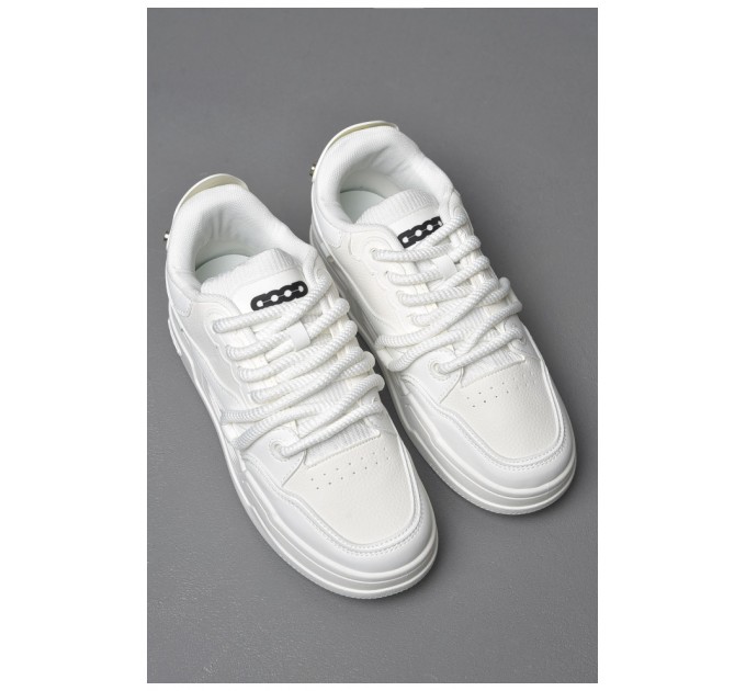 Кроссовки мужские белого цвета на шнуровке 177273L