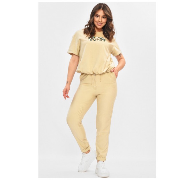 Костюм жіночий бежевого кольору 178478L