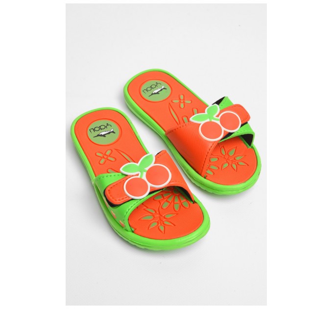 Шлепанцы детские для девочки зеленого цвета с вишней 181246L