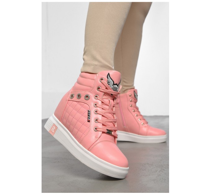 Черевики жіночі зимові на хурті рожевого кольору 189772L