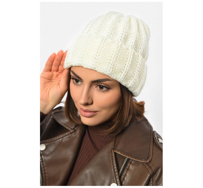 Шапка жіноча зимова на флісі однотонна молочного кольору 192022L