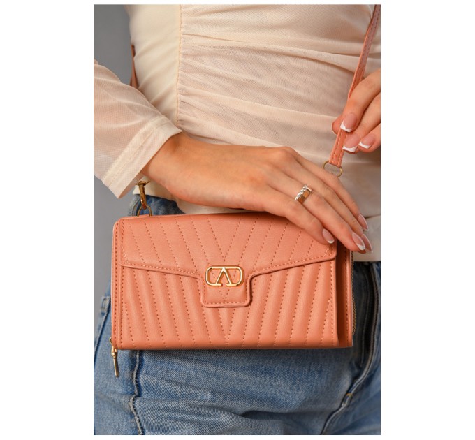 Женский клатч из экокожи розового цвета 193585L