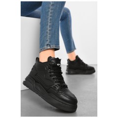 Кросівки жіночі зимові чорного кольору на шнурівці 193844L