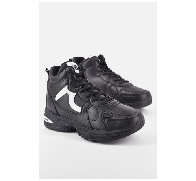 Кросівки чоловічі зимові чорного кольору 193862L