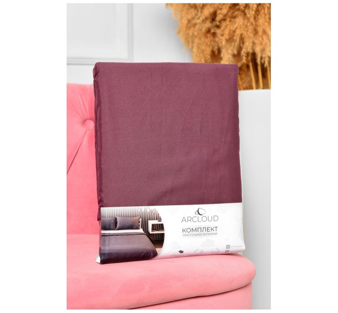 Комплект постельного белья полуторный однотонный бордового цвета 196779L