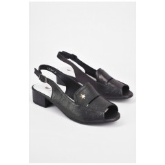 Босоножки женские черного цвета 197990L