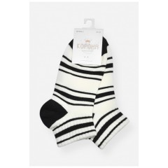 Шкарпетки жіночі демісезонні спортивні білого кольору 200793L