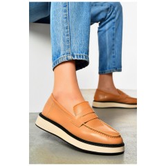 Туфли-лоферы женские коричневого цвета 201056L