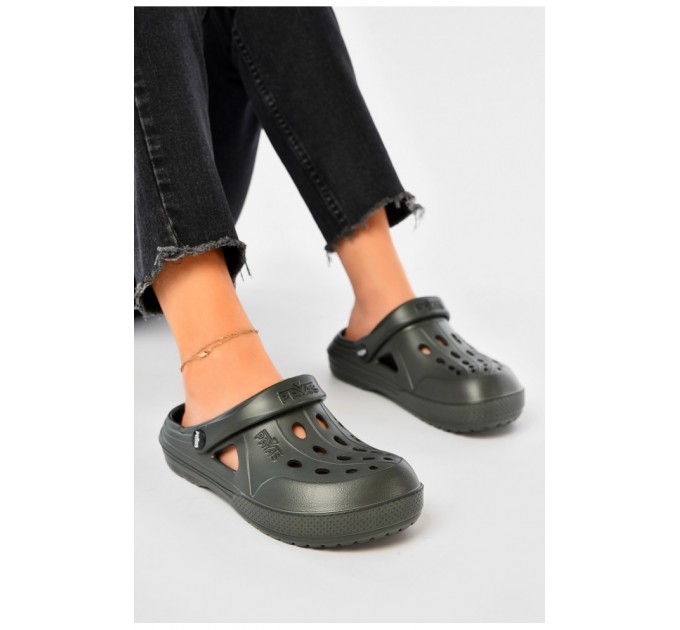 Крокси жіночі темно-зеленого кольору 203626L