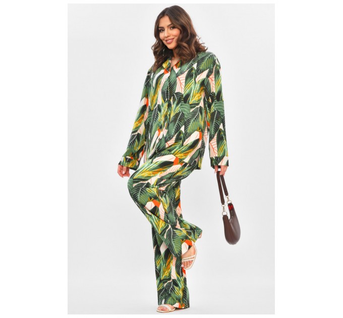 Костюм жіночий зеленого кольору з принтом 204971L
