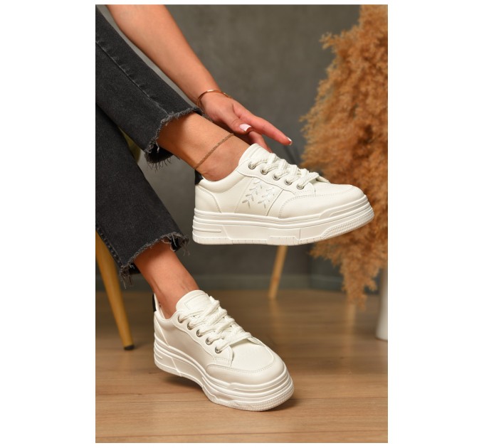 Кросівки жіночі білого кольору на шнурівці 206091L
