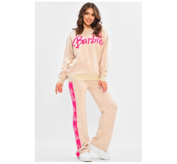 Костюм жіночий розкльошений бежевого кольору 174392L