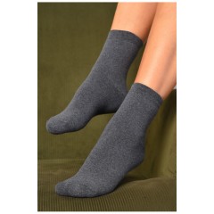 Шкарпетки жіночі махрові сірого кольору 184332L