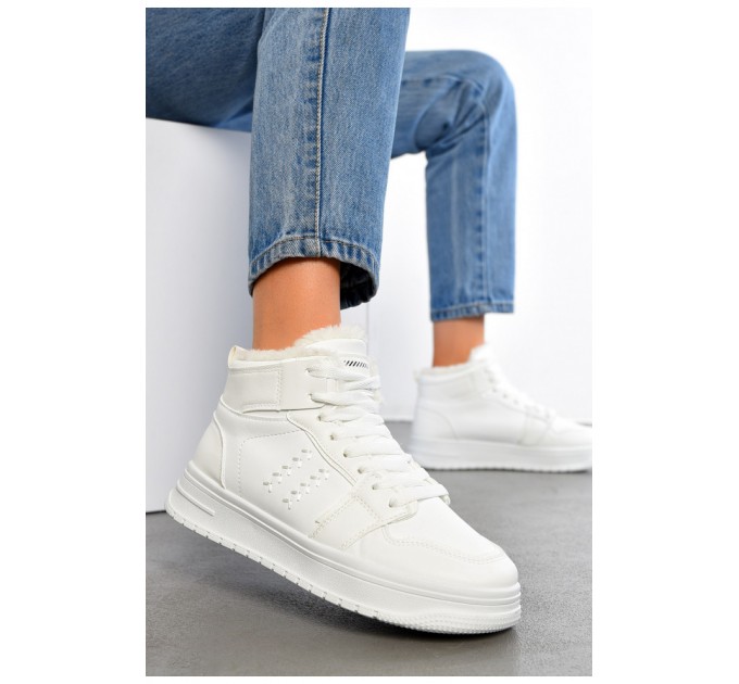 Кросівки жіночі зимові білого кольору на шнурівці 194538L