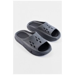 Шльопанці чоловічі піна сірого кольору 196666L