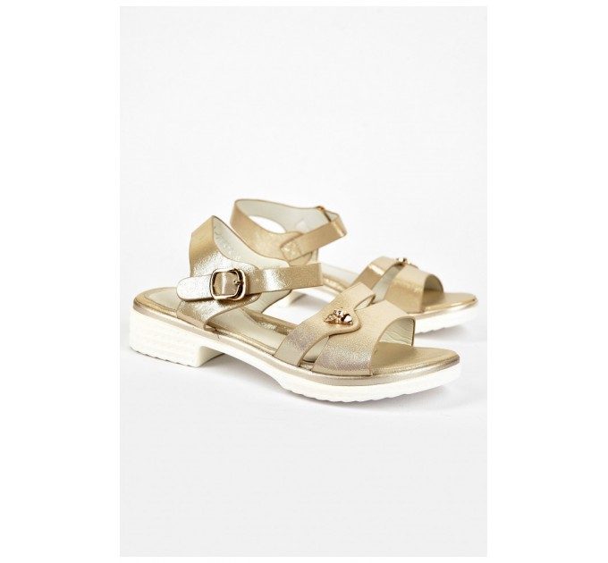 Босоніжки для дівчинки бежевого кольору 200136L