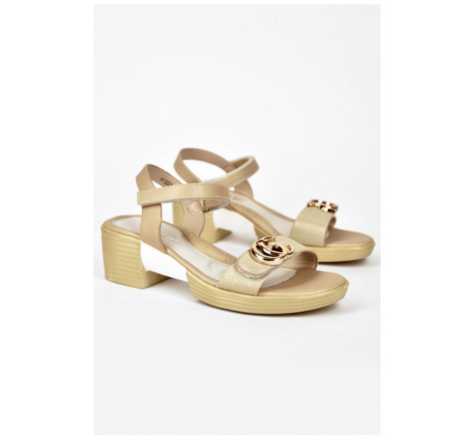 Босоніжки дитячі бежевого кольору 200216L