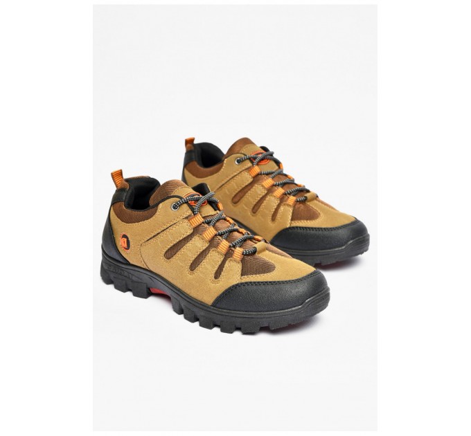 Кросівки чоловічі коричневого кольору 200440L