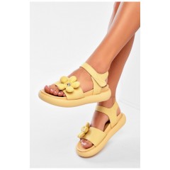 Босоножки женские бежевого цвета 201063L