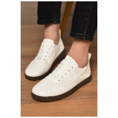 Мокасини жіночі білого кольору 202474L