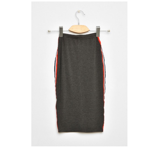 Женская юбка однотонная серого цвета 202642L