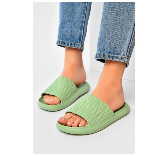 Шльопанці піна жіночі оливкового кольору 203797L