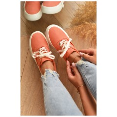 Кеды женские персикового цвета на шнуровке 204393L