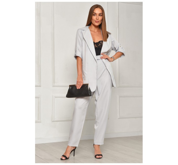 Костюм женский однотонный светло-серого цвета 204685L
