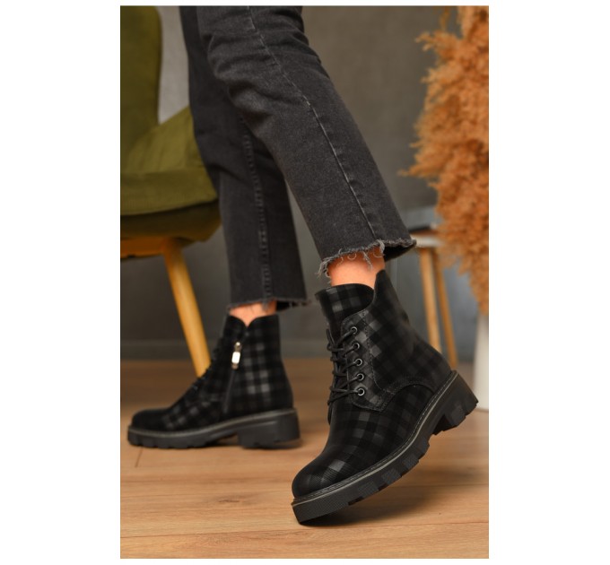 Черевики жіночі демісезонні чорного кольору 206236L