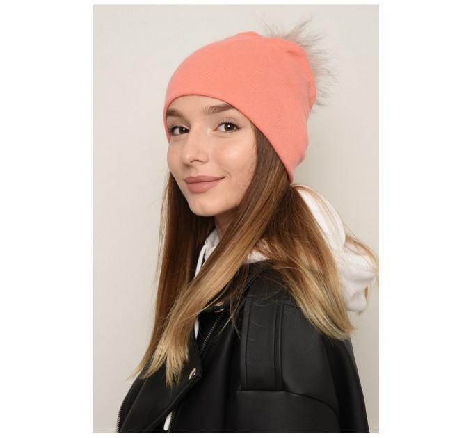 Шапка женская весна – осень персикового цвета с бубоном 150976L