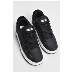 Кросівки чоловічі чорного кольору на шнурівці 177383L
