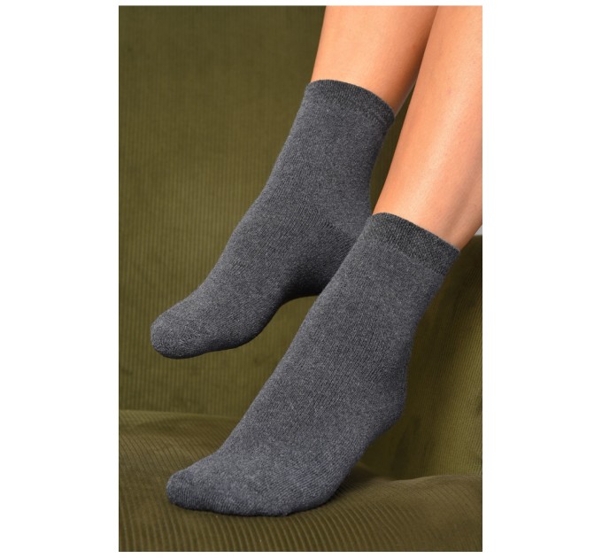 Шкарпетки жіночі махрові сірого кольору 184333L