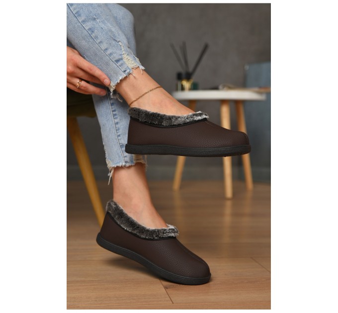 Капці жіночі на хутрі коричневого кольору 184540L