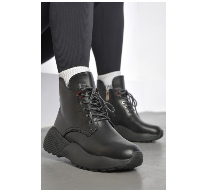 Черевики жіночі демісезонні чорного кольору 191324L