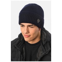 Мужская шапка с подворотом на флисе темно-синего цвета 191795L