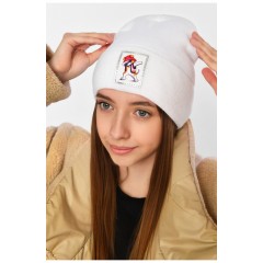 Шапка зимова підліткова з нашивкою білого кольору 193225L