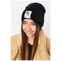 Зимняя шапка подростковая с нашивкой черного цвета 193228L