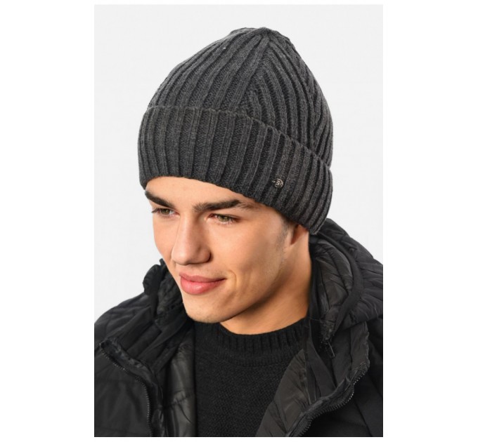 Мужская шапка на флисе темно-серого цвета 193781L