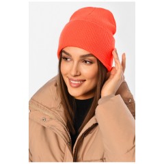 Женская шапка зимняя однотонного оранжевого цвета 194144L