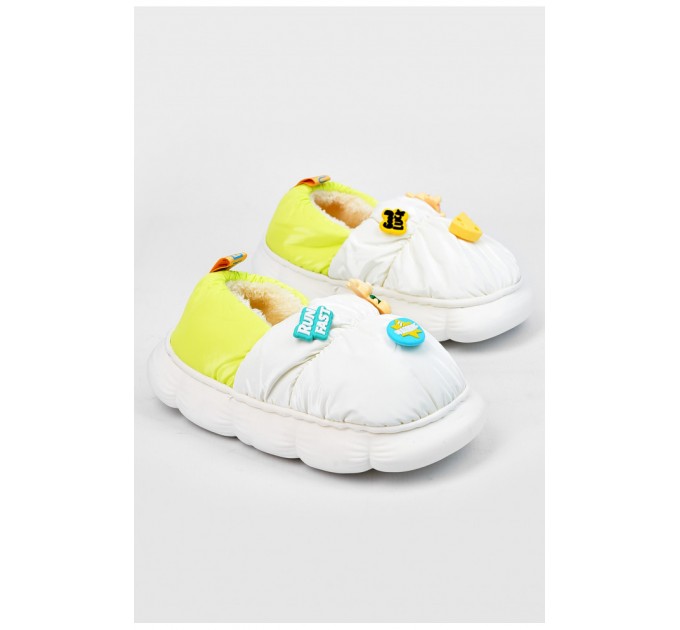 Капці домашні дитячі білого кольору 194790L