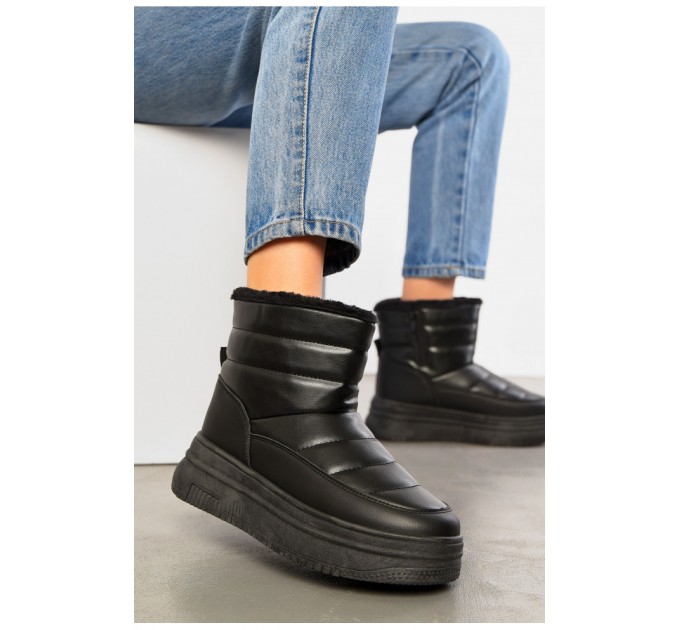 Дутики жіночі на хутрі чорного кольору 195188L