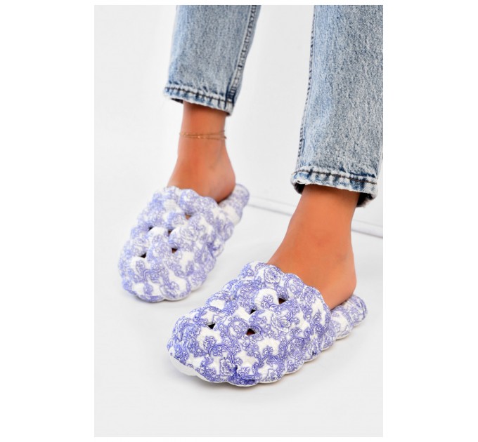 Шльопанці піна жіночі білого кольору з бузковим візерунком 204248L