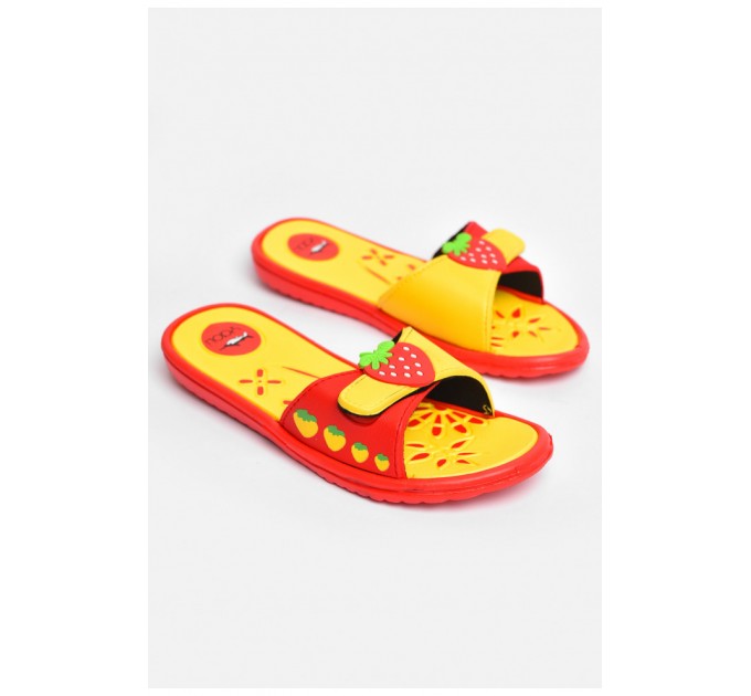 Шлепанцы детские для девочки красного цвета с клубникой 204385L