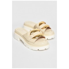 Шльопанці жіночі бежевого кольору 206168L