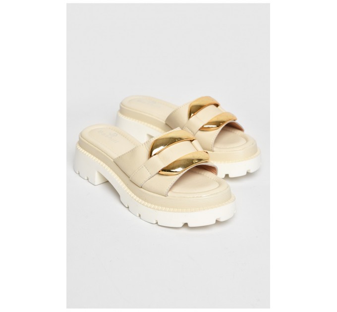 Шльопанці жіночі бежевого кольору 206168L