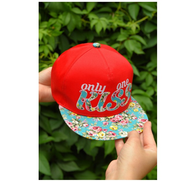 Кепка дитяча для дівчинки червоного кольору 159901L